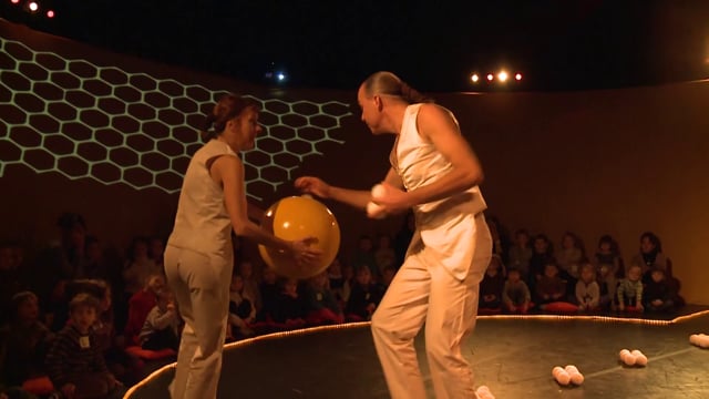Mmmiel, Cie Hanoumat
